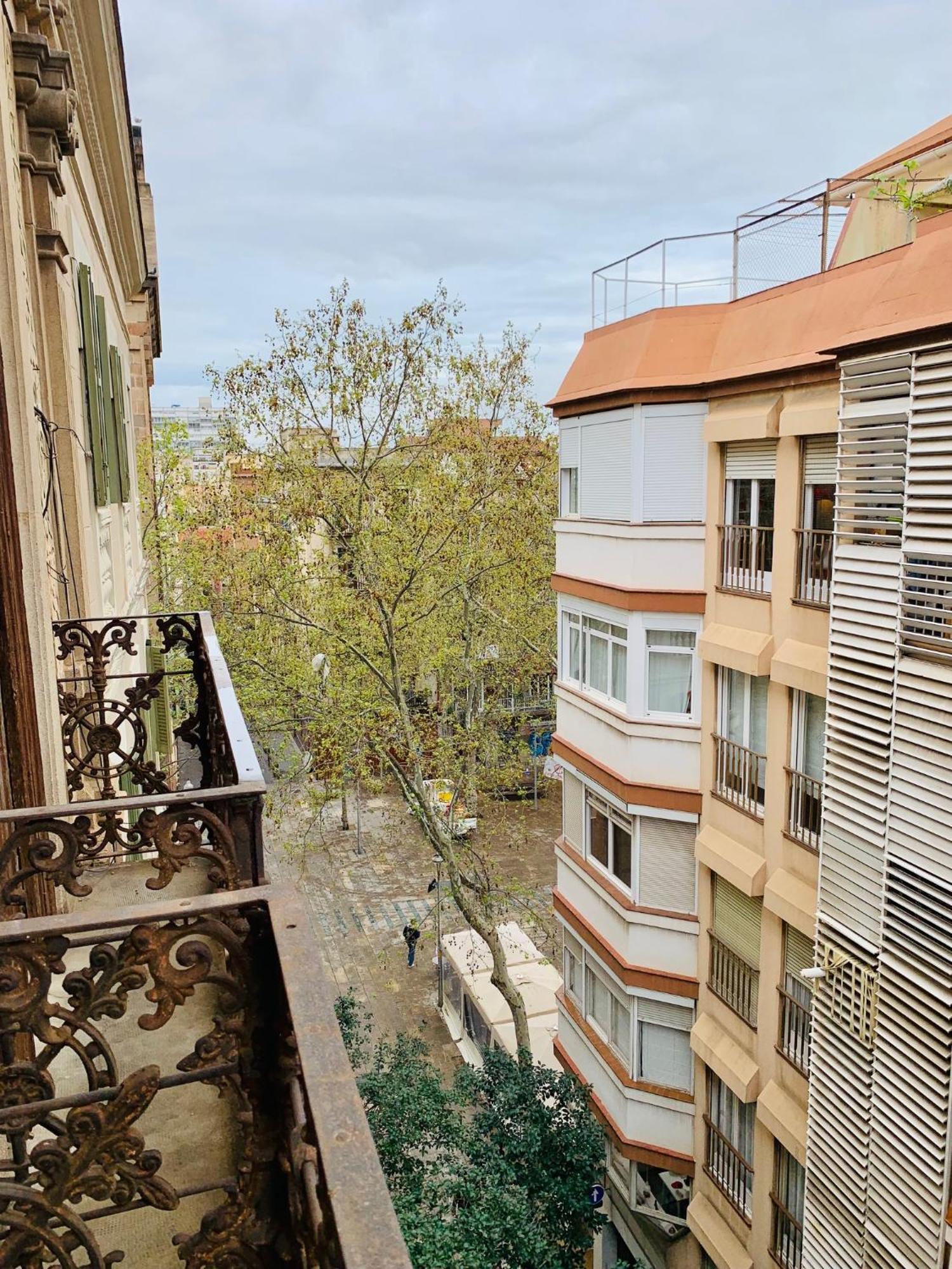 Apartments Gaudi Barcelona Buitenkant foto